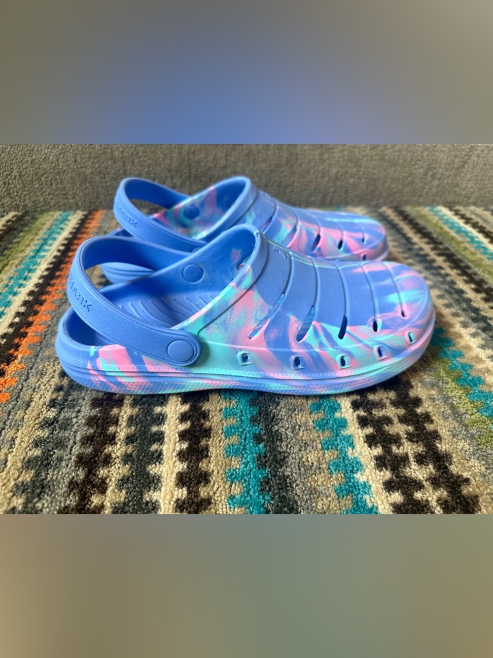 Rugged Shark Women’s EVA Clogs Size 10 Blue Pink Swirl $20 NWOB